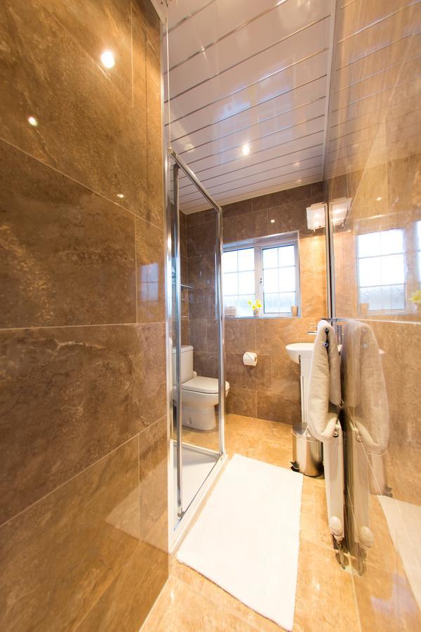 Shantalla Lodge Bed And Breakfast Santry Bagian luar foto